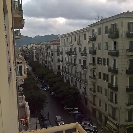 Marchese Ugo Alojamento de Acomodação e Pequeno-almoço *