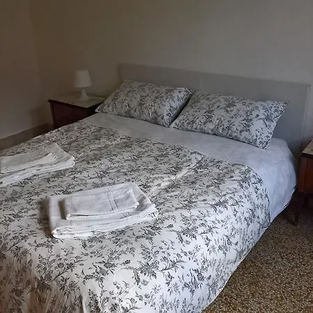 Marchese Ugo Bed & Breakfast Palermo